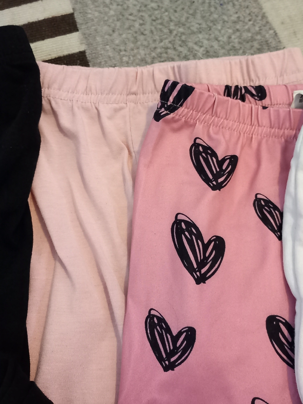 Lot of 6 Girls' Pants & Leggings (Sizes 5-7) - Picture 5 of 9